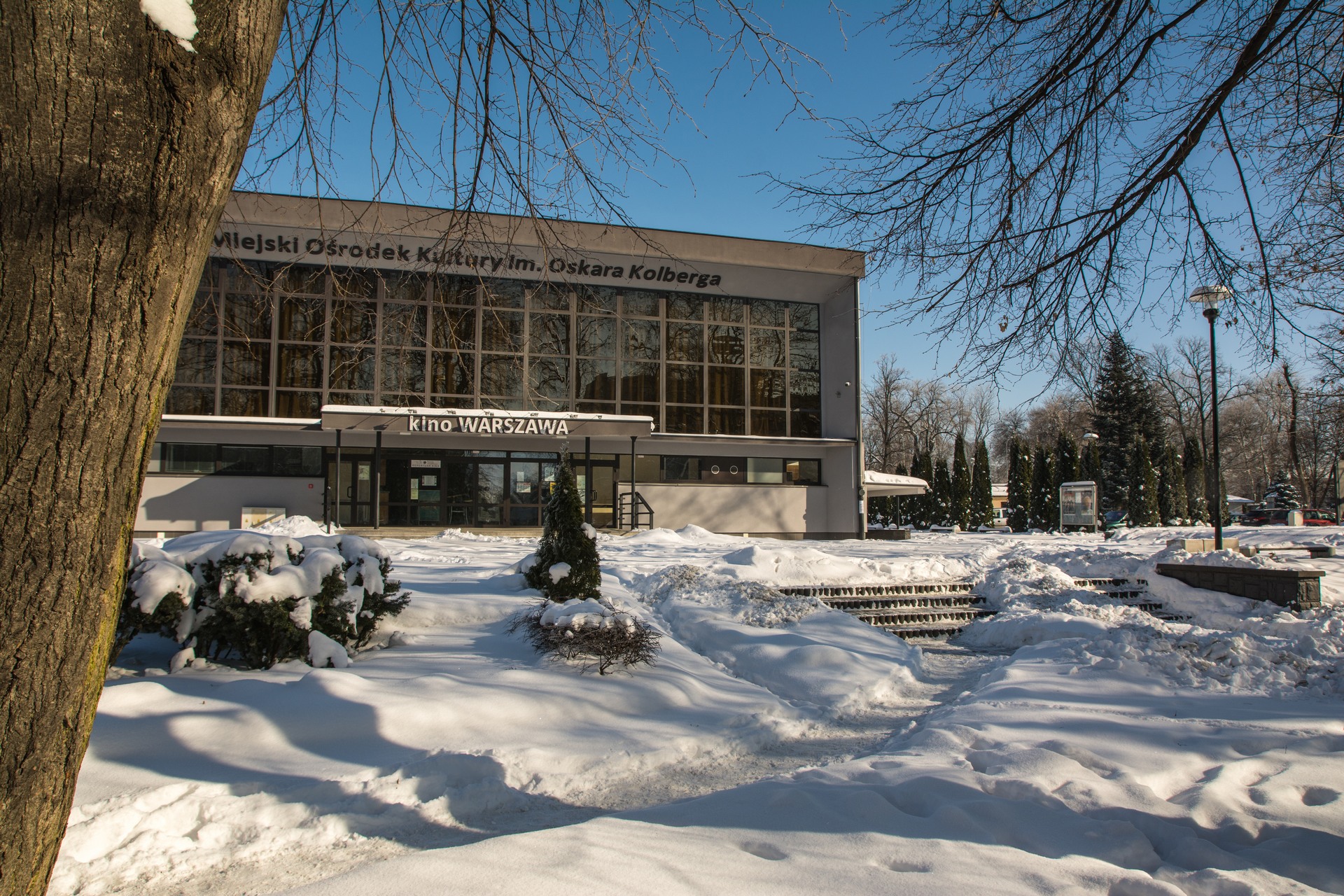 Miejski Ośrodek Kultury zimą